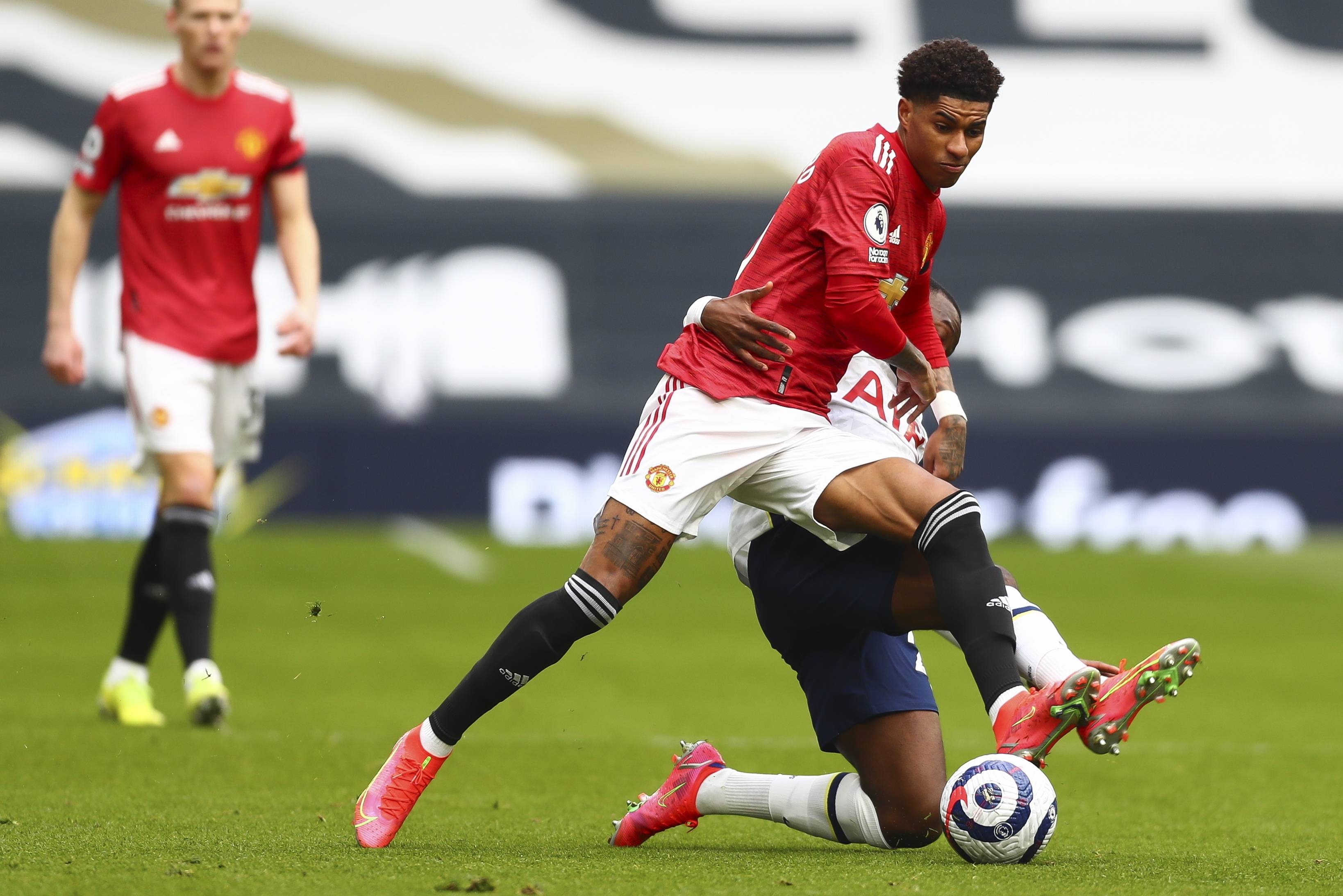 城高压逼抢 城高压逼抢